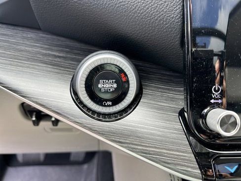 Used 2024 Jeep Wagoneer Series III w/ Premium Group I image 43