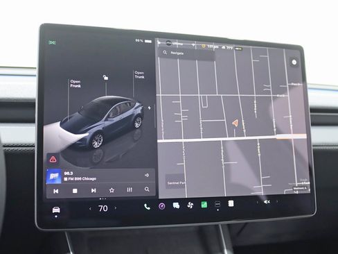 Used 2026 Tesla Model Y Long Range image 16