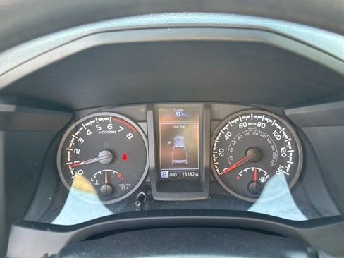 Used 2023 Toyota Tacoma SR AWD/4WD image 21