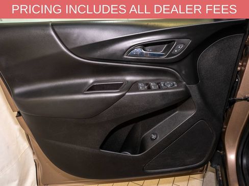 Used 2019 Chevrolet Equinox LT FWD image 12