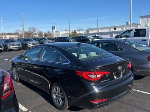 Used 2016 Hyundai Sonata SE w/ Cargo Package image 17