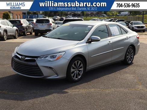 Used 2015 Toyota Camry XLE w/ Advanced Technology Package FWD image 4