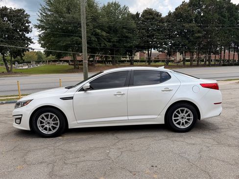 Used 2015 Kia Optima LX FWD image 3
