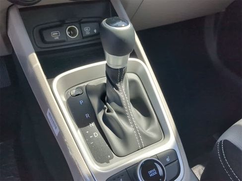 New 2026 Hyundai Venue SEL image 32