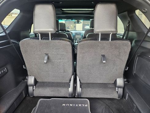 Used 2016 Ford Explorer Platinum image 26