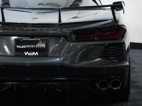 Used 2020 Chevrolet Corvette Stingray Preferred Cpe w/ 2LT Preferred Equipment Group RWD image 18