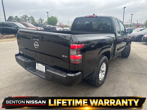 Used 2024 Nissan Frontier SV w/ Technology Package RWD image 8