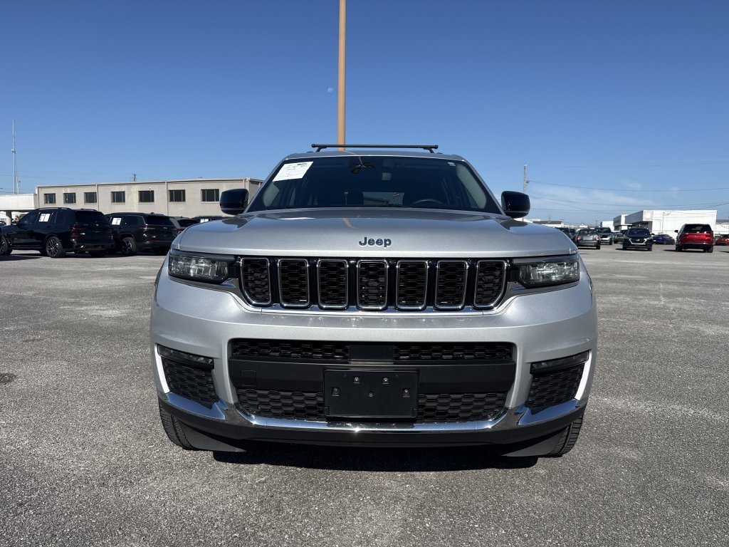 Used 2023 Jeep Grand Cherokee L Limited w/ Trailer Tow Group (B) AWD/4WD image 3