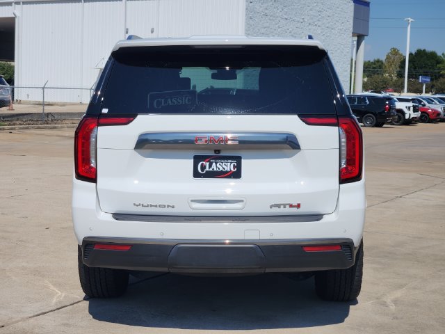 Used 2024 GMC Yukon AT4 w/ Technology Package AWD/4WD image 6