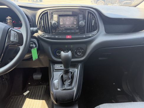 Used 2022 RAM ProMaster City Tradesman FWD image 18