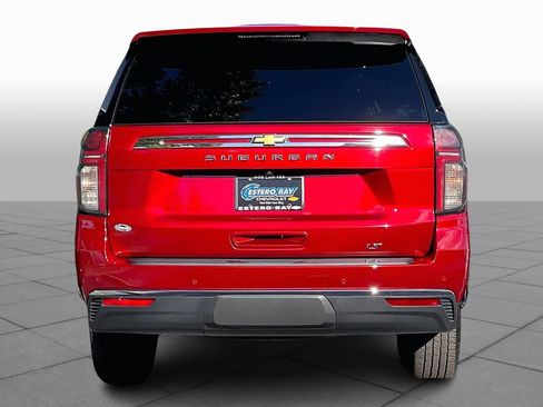 Used 2021 Chevrolet Suburban LT w/ LT Signature Package image 4