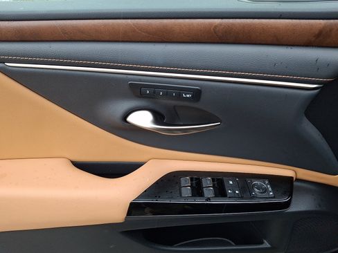 Used 2022 Lexus ES 350 w/ Premium Package FWD image 13