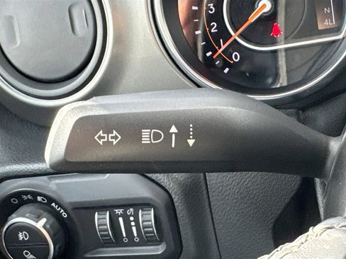 Used 2021 Jeep Gladiator Sport AWD/4WD image 13