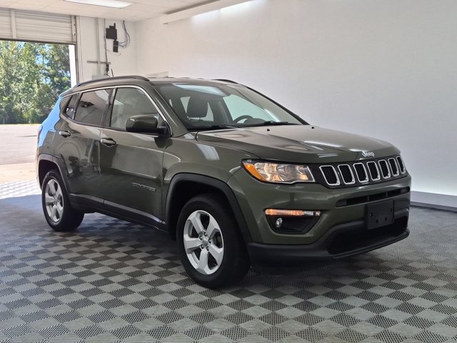 Used 2020 Jeep Compass Latitude AWD/4WD image 3