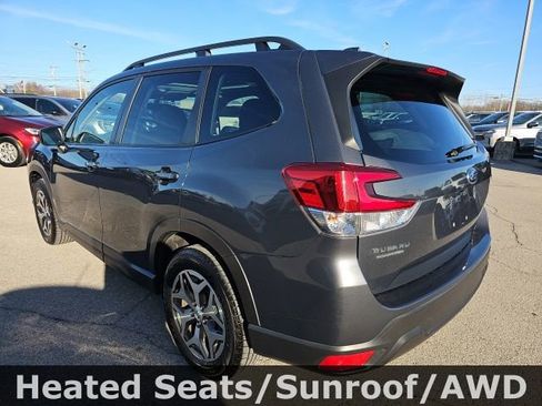 Used 2023 Subaru Forester Premium image 6