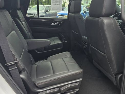 Used 2024 Chevrolet Tahoe RST w/ Luxury Package RWD image 7