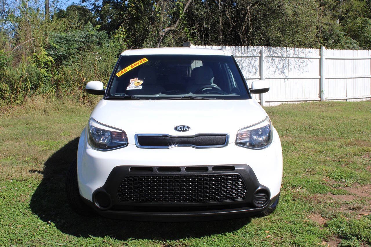 Used 2014 Kia Soul FWD image 2