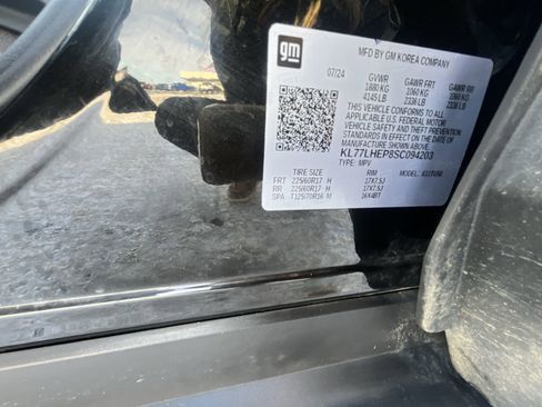 Certified 2025 Chevrolet Trax LT w/ LT Convenience Package image 33