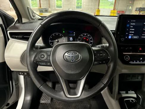 Certified 2024 Toyota Corolla Cross LE w/ Moonroof Package AWD/4WD image 18