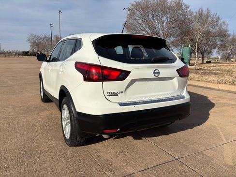 Used 2018 Nissan Rogue Sport S w/ S Appearance Package image 7