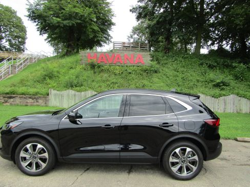 Certified 2023 Ford Escape Platinum image 1