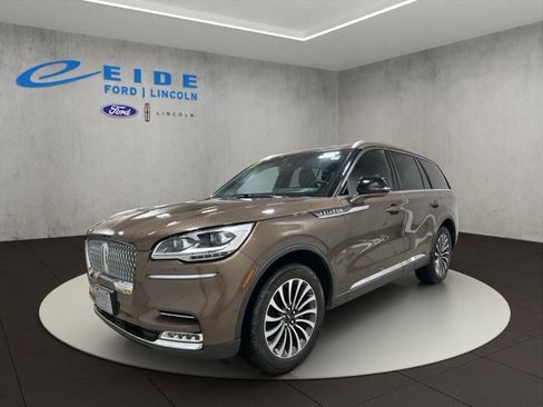 Used 2022 Lincoln Aviator Reserve w/ Equipment Group 201A image 2