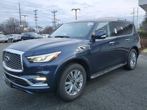 Used 2024 INFINITI QX80 Luxe image 3