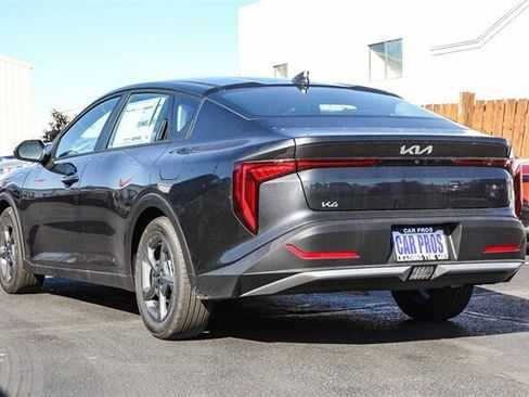 New 2025 Kia K4 LXS image 6