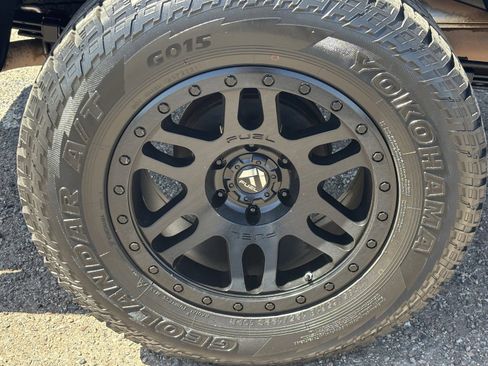 Used 2016 Toyota Tacoma SR5 w/ Towing Package RWD image 10