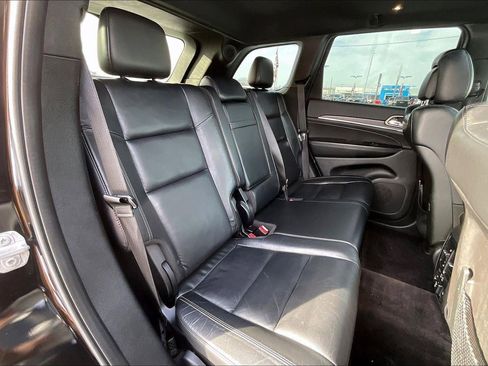 Used 2017 Jeep Grand Cherokee Limited image 24