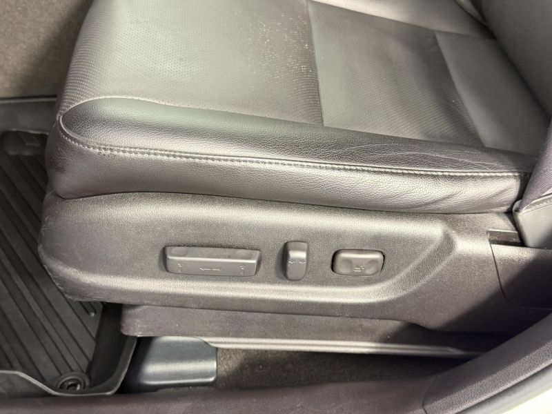Used 2017 Acura RDX w/ Technology Package AWD/4WD image 71