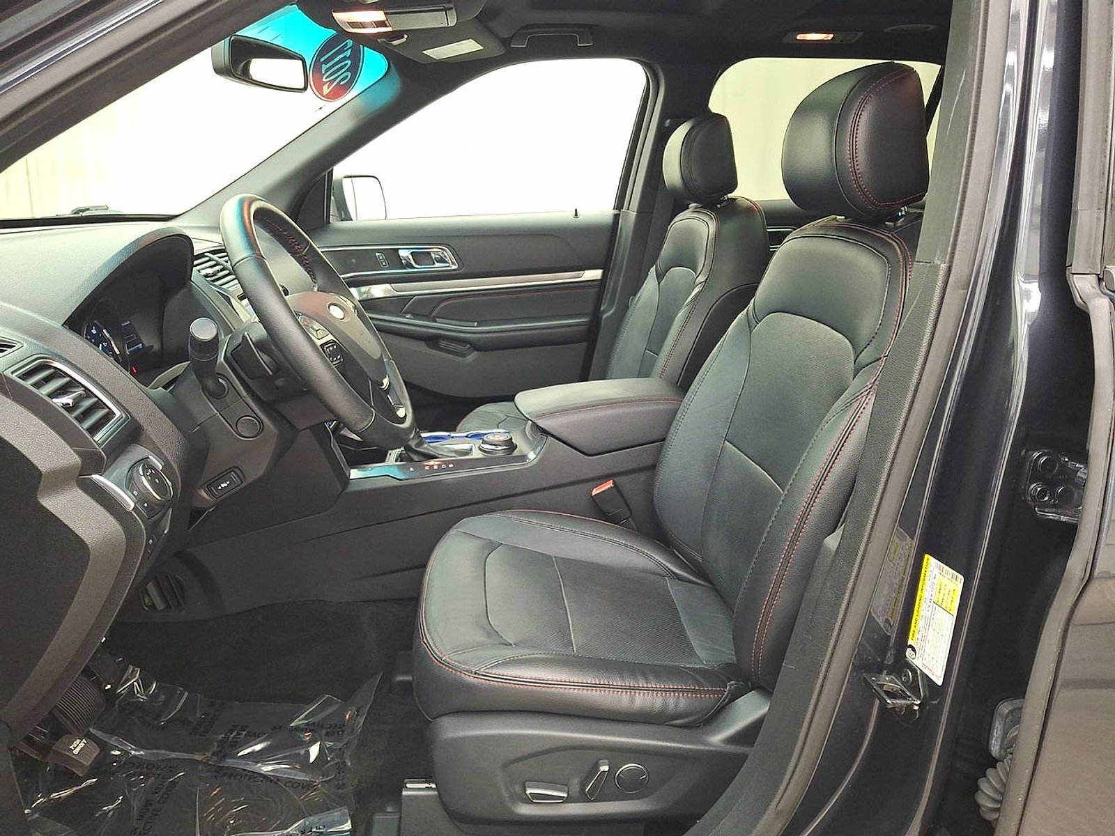 Used 2017 Ford Explorer Sport w/ Equipment Group 401A AWD/4WD image 14