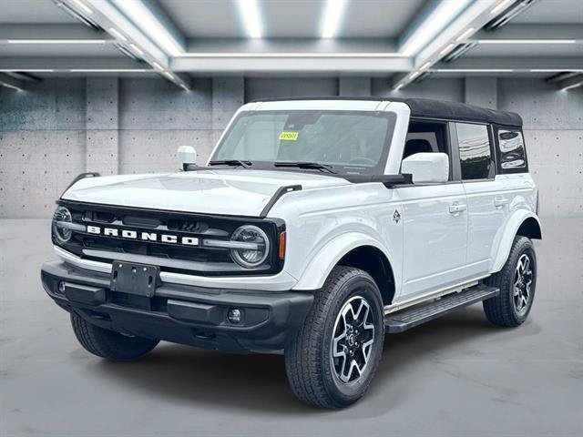 Used 2023 Ford Bronco Outer Banks AWD/4WD image 22