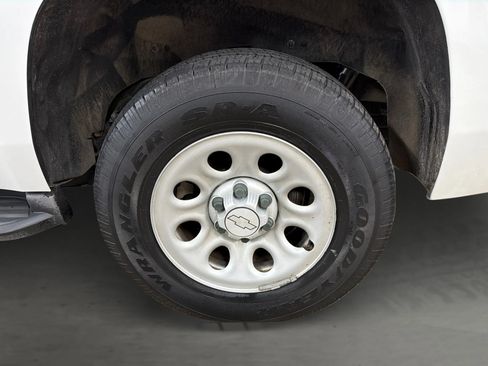 Used 2017 Chevrolet Tahoe LS AWD/4WD image 47