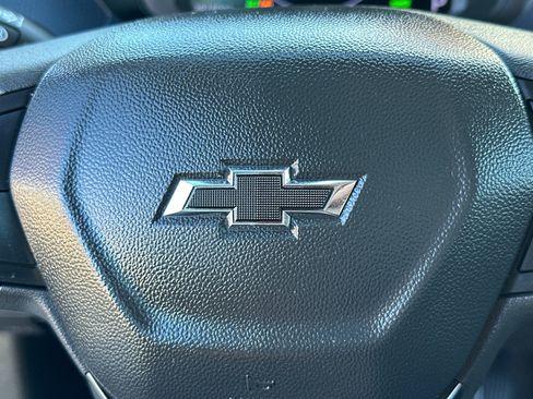 Used 2022 Chevrolet Bolt EUV Premier image 25