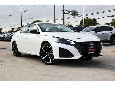 New 2025 Nissan Altima 2.5 SR image 1