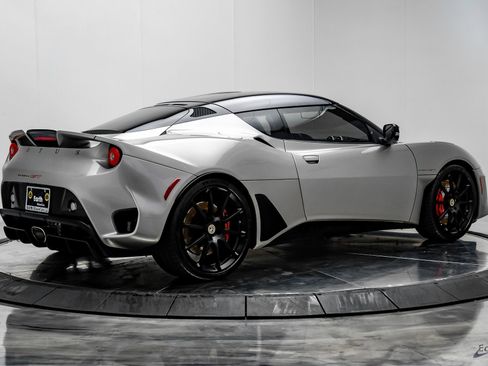 Used 2021 Lotus Evora image 12