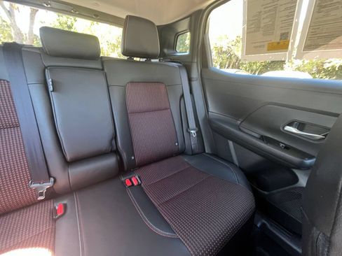 Used 2026 Nissan Kicks SR FWD image 36