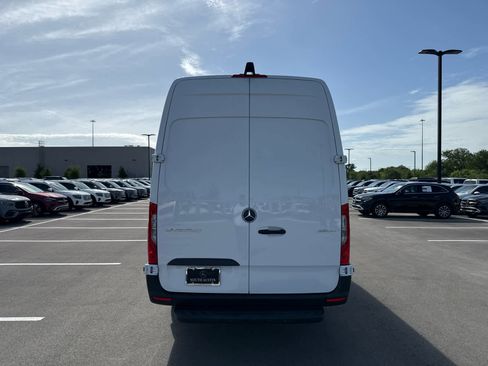 Certified 2025 Mercedes-Benz Sprinter 2500 image 6