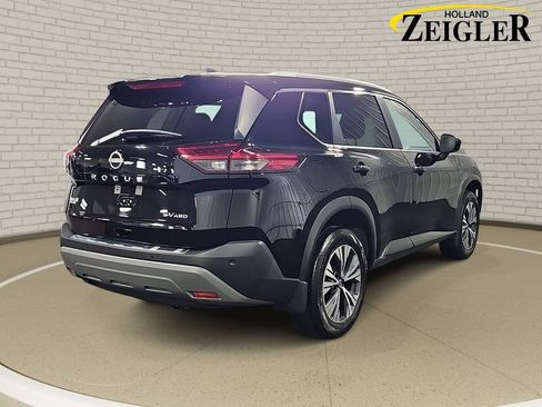 Used 2023 Nissan Rogue SV w/ SV Premium B Package AWD/4WD image 5