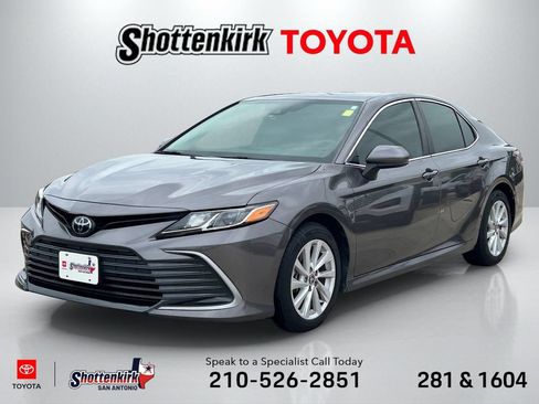 Used 2022 Toyota Camry LE FWD image 1