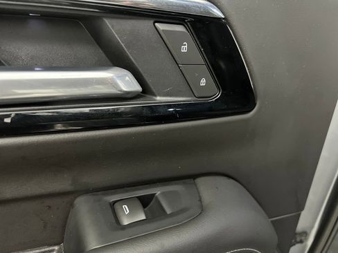 Used 2025 Chevrolet Tahoe LT image 16