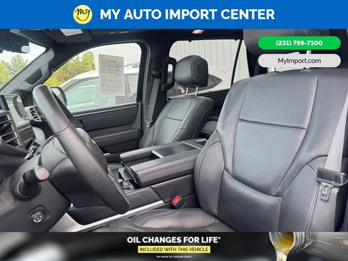 Used 2023 Toyota Sequoia Platinum AWD/4WD image 8