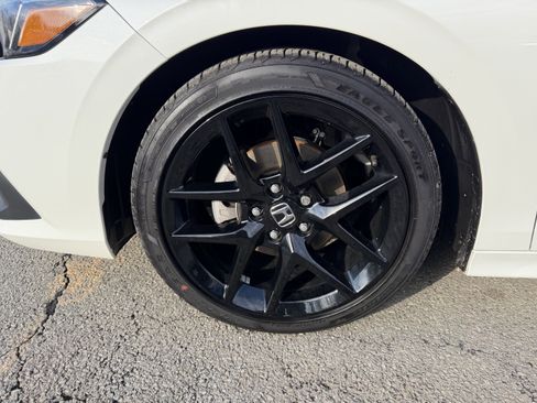 Used 2024 Honda Civic Sport image 7