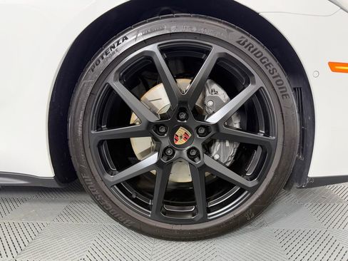 Certified 2025 Porsche Panamera image 14