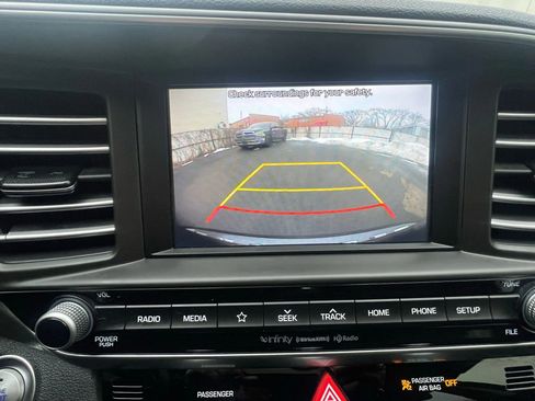 Used 2020 Hyundai Elantra Limited w/ Cargo Package (C1) image 20