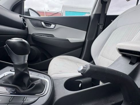 Used 2022 Hyundai Kona SEL w/ Convenience Package image 23