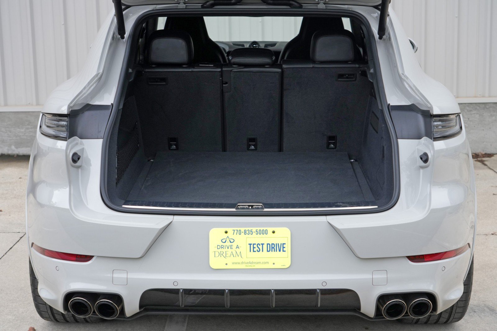 Used 2026 Porsche Cayenne GTS AWD/4WD image 10
