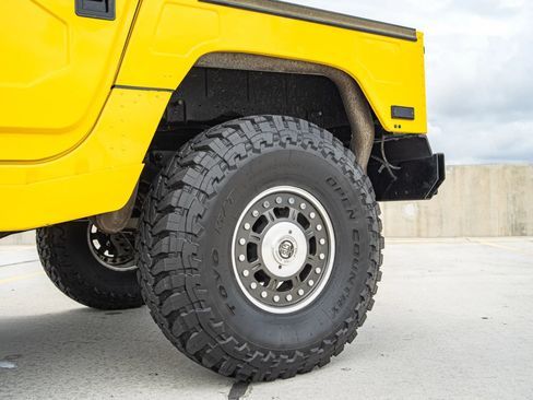 Used 2006 HUMMER H1 4-Door Open Top image 16