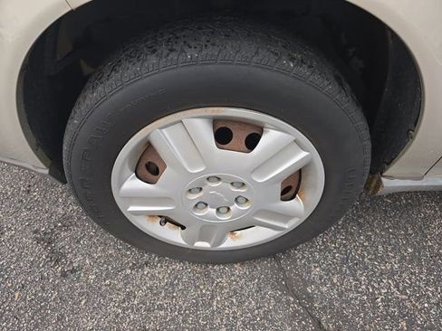 Used 2008 Chevrolet Uplander LS image 9